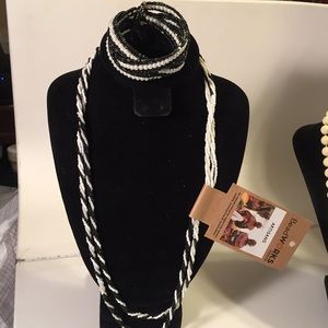 Vintage BeadWorks Kenya necklace bracelet